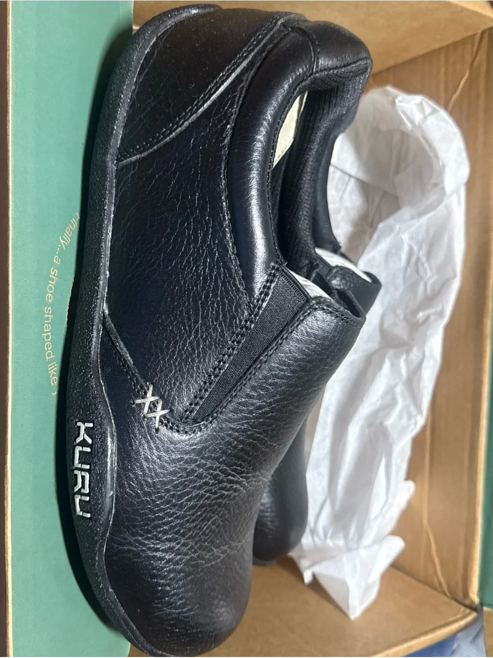 Kuru Slip-On Black Leather Men’s 9.5 wide Shoes